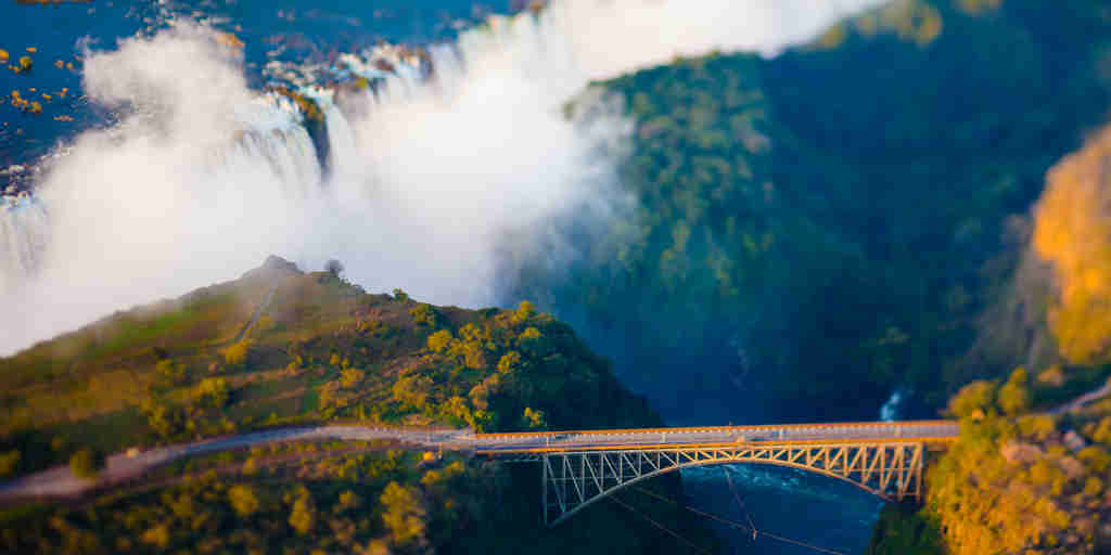 victoria falls bridge, zambia safari holidays